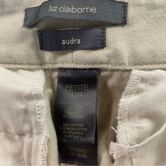 Liz Claiborne Audra (31x24) Crop Cropped Beige Pants - Women’s 12P - Picture 9 of 12